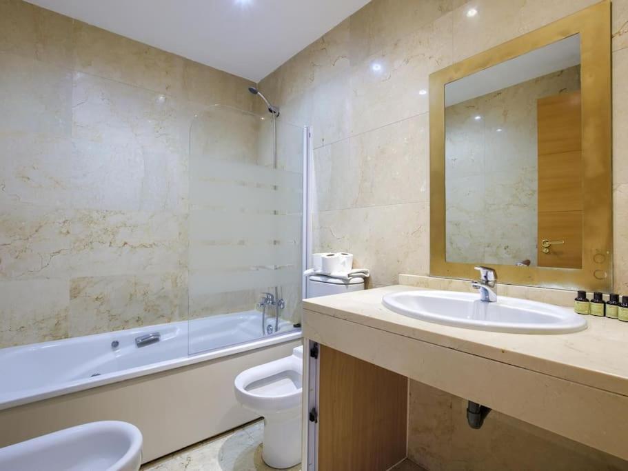 Dobo Homes - Rr12 Apartment *